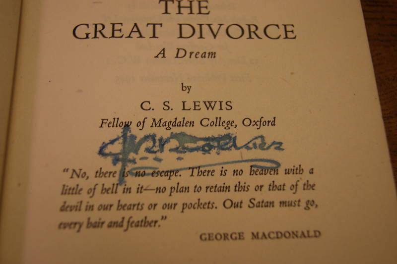 Bad forgery of tolkien's signature
